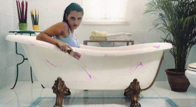 Arriva ‘Don’t’ di Valeria Corso. Il brano rientra nell’ambito del 25 novembre