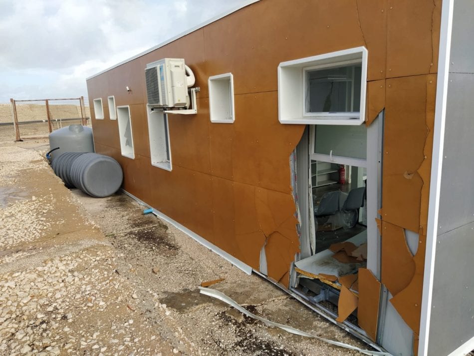 Ancora vandalisimi a Mazara del Vallo, devastata stazione marittima. Sindaco: "Siamo stanchi"