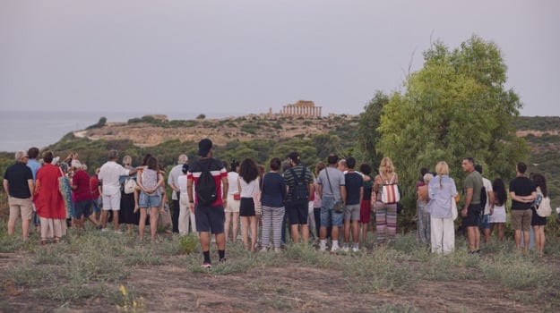Stop agli scarichi degli alberghi a Selinunte, a rischio la stagione estiva