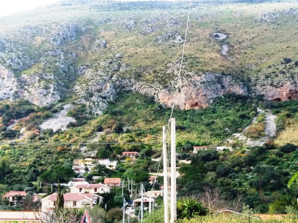 Messa in sicurezza di contrada Giagaffe a Carini, abitazioni inagibili da 13 anni
