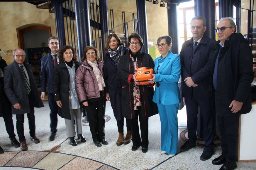 Iniziativa solidale a Marsala, donato defibrillatore al Giardino d'Infanzia "G. Baccelli"