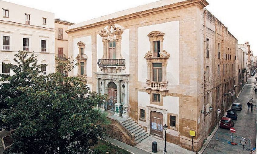 Palazzo Lucatelli a Trapani, al via manutenzione. Disposta modifica circolazione stradale