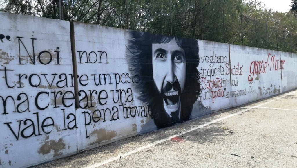Due scuole intitolate a Mauro Rostagno e Rita Atria, a Trapani. Realizzato murales