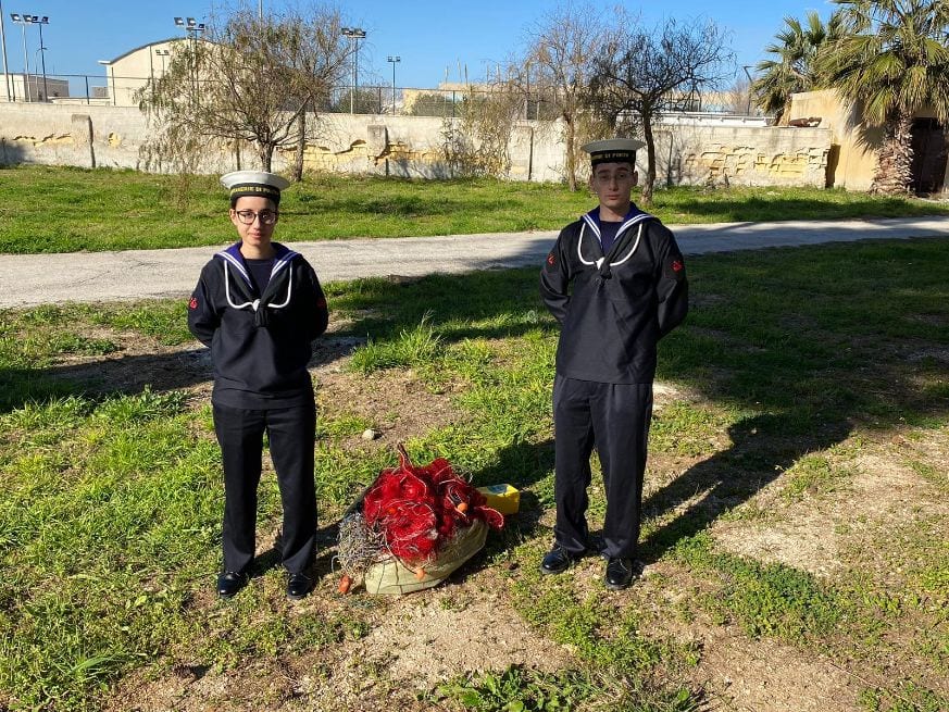 Mancanza di marcatura e segnali identificazione, Capitaneria di Trapani sequestra due reti