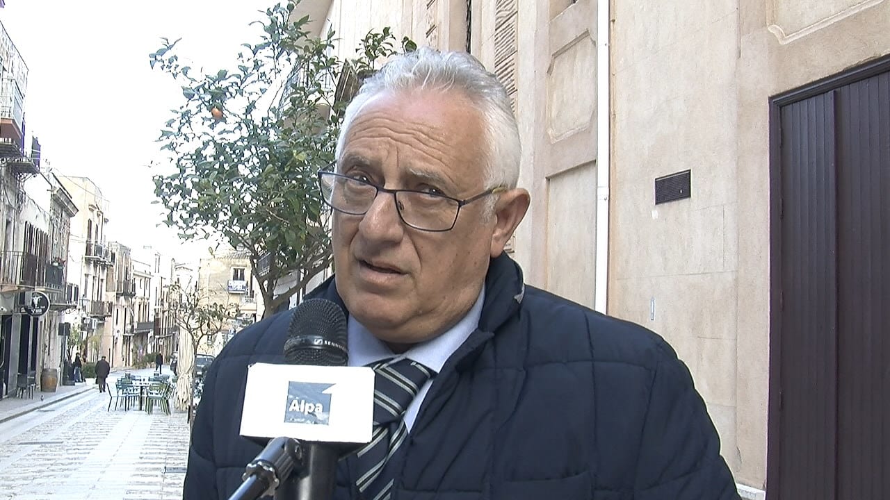 Colpo di scena, a Castellammare sindaco revoca assessore Senia. Dissapori legati alla BIT?