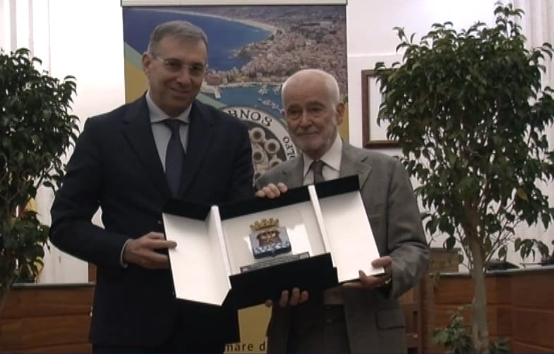 “Premio Città di Castellammare”. Spata “Persona dell’Anno” e altre sette menzioni (VIDEO)