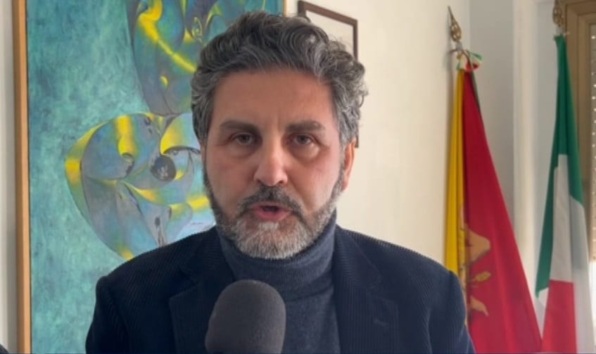 Voto di scambio, l’opposizione chiede le dimissioni. Il sindaco di Petrosino replica (Intervista)
