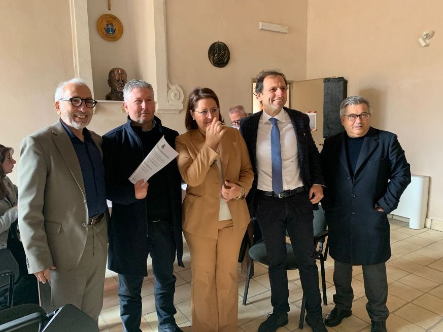 Comune di Castelvetrano, 222 precari firmano contratto a tempo indeterminato