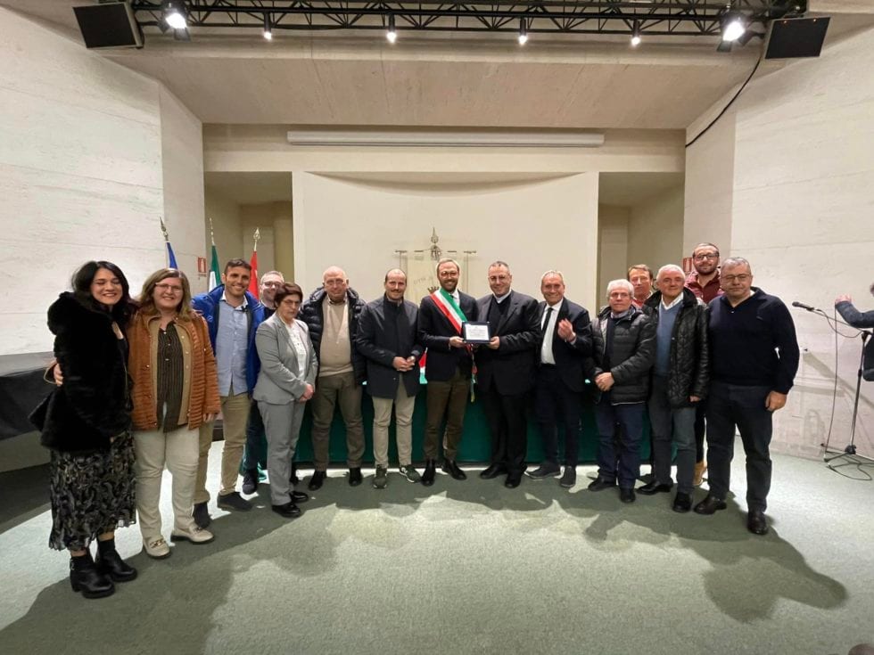 Cittadinanza onoraria a Don Salvatore Grignano, é stato ad Alcamo per nove anni