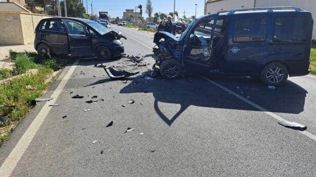Incidente frontale a Marsala, feriti i conducenti delle vetture