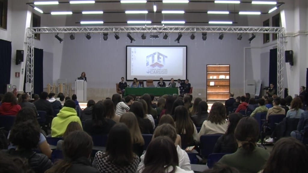 Sicurezza stradale, sensibilizzazione all’ITET di Alcamo. In ricordo di Asia
