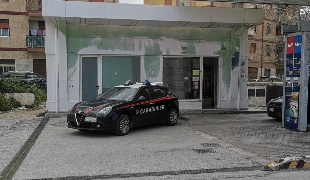 Furto a distributore carburante di Erice, rubati oltre 30 mila euro. Indagini in corso