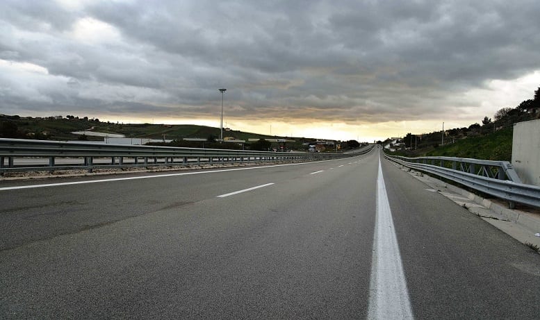 Trasporti, Regione bussa pure per la Castelvetrano - Gela. Riggio: “Privatizzare Punta Raisi”
