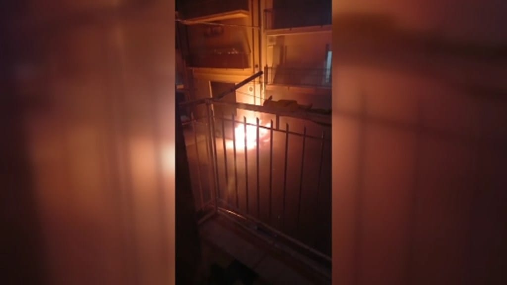 Incendio auto in via Scio ma anche maltrattamenti. Arrestato alcamese