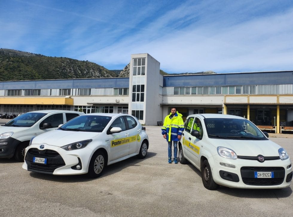 Poste Italiane, cinque auto "green" in provincia di Trapani. Obiettivo, la "Carbon Neutrality"