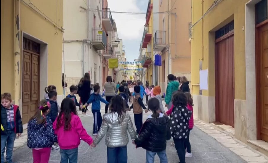 Antiche tradizioni con giochi di strada nel quartiere San Giuseppe ad Alcamo
