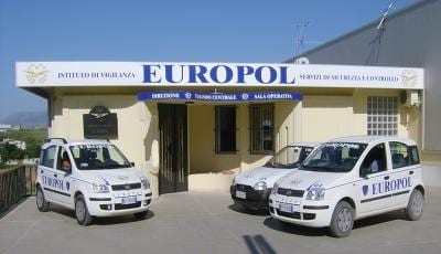Partinico-Rapina ad agenti Europol a Partinico, malvivente ruba auto con 20 mila euro