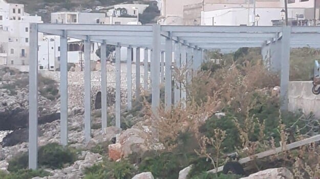 Finisce in Parlamento il caso "solarium" di Levanzo, la struttura è ancora sotto sequestro
