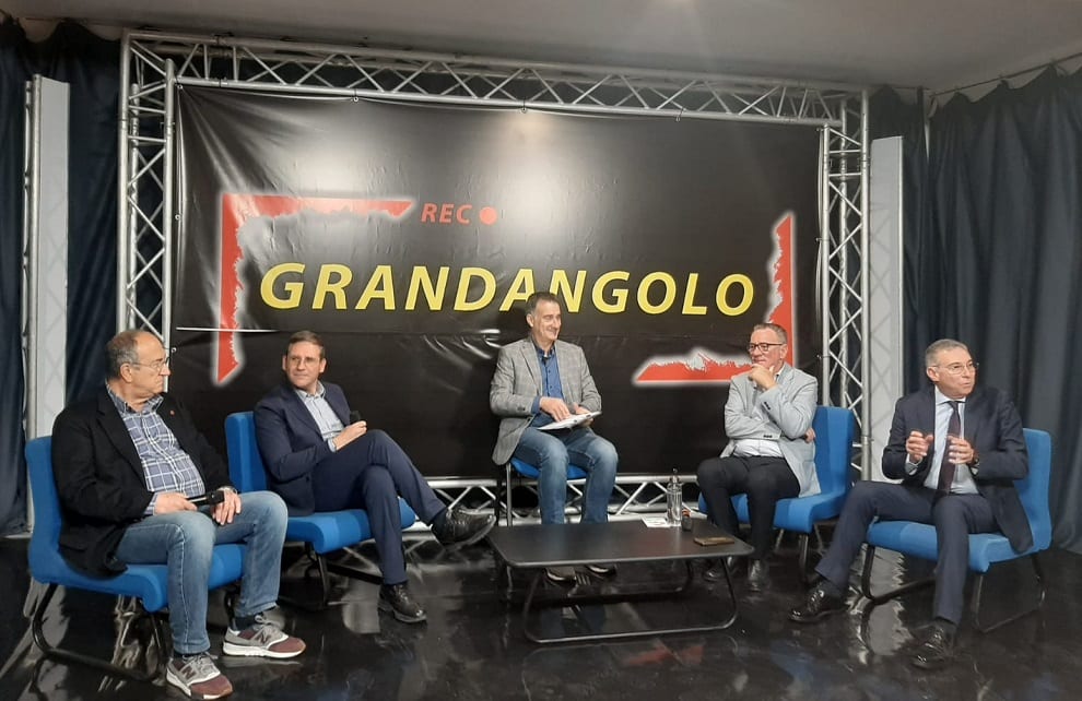Amministrative a Castellammare, quattro concorrenti a confronto. Stasera in tv alle 20,45
