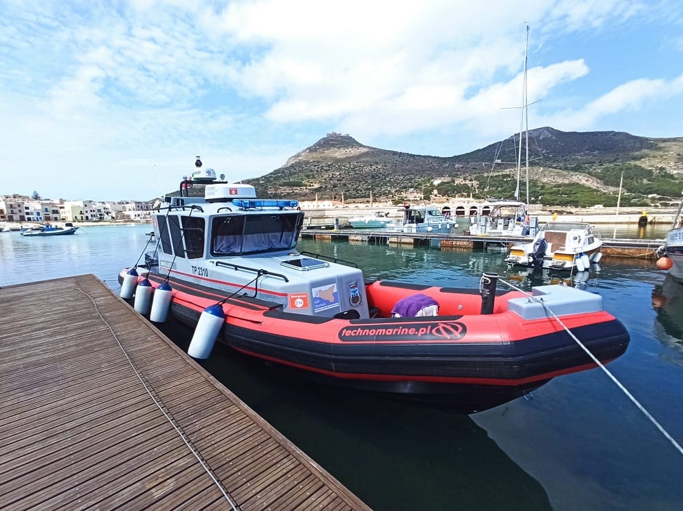 Entra in funzione a Favignana l' idro-ambulanza. Attività indispensabile in estate