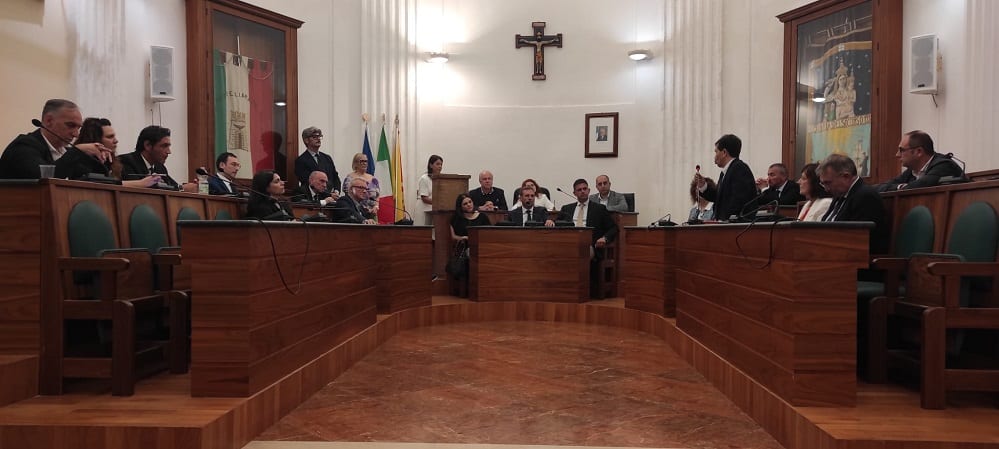 Consiglio castellammarese, cariche all'unanimità. Ancona presidente, Bongiorno vice