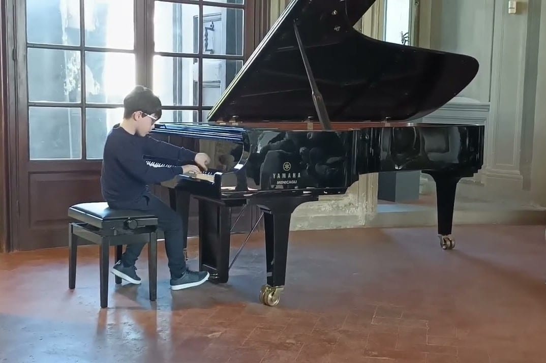 Concerto per pianoforte a Calatafimi, alla tastiera un prodigioso talento alcamese