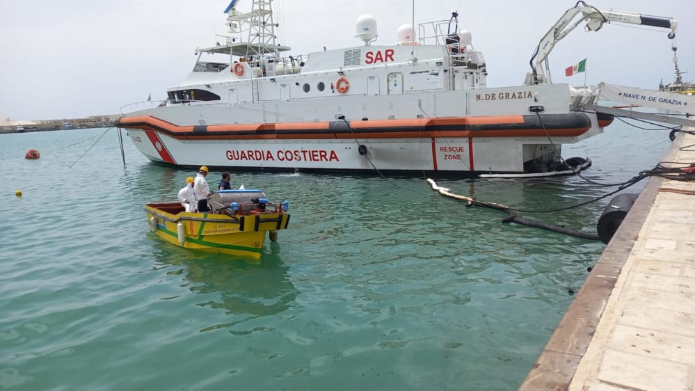 Sversamento di olio al porto di Trapani, comandante della Lady Farida a giudizio