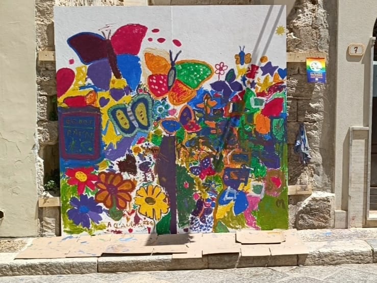 Egadi Pride, arcobaleno di farfalle realizzato dai bambini