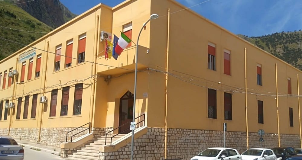 Lavori di riqualificazione alla scuola “Crispi” di Castellammare, stanziati 971mila euro