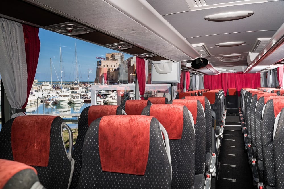 Un euro a tratta e due per il parcheggio. Nessuno a Castellammare prende i bus-navetta