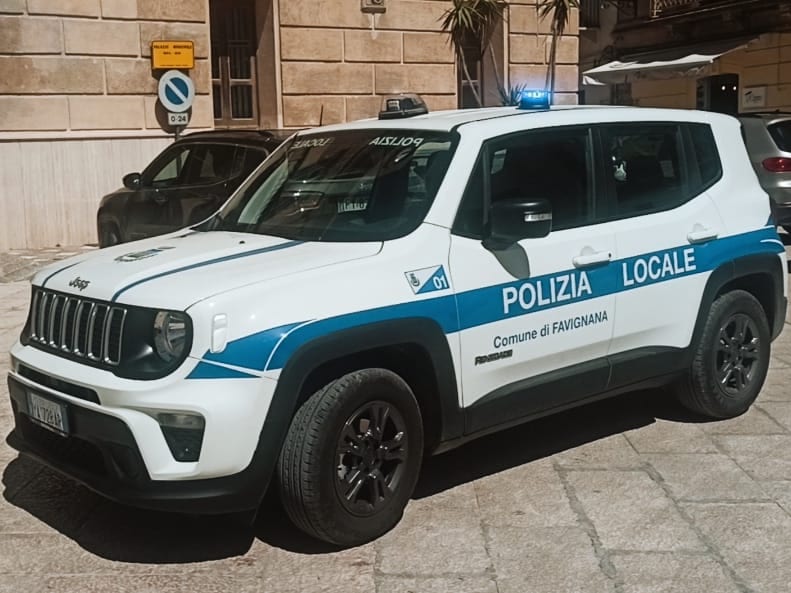 Carenze igienico sanitarie in una struttura alberghiera di Favignana, disposta la chiusura della cucina