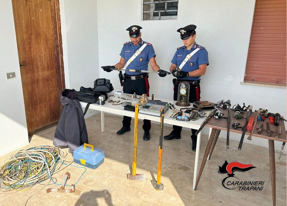Denunciato pregiudicato 35enne per ricettazione, ha anche causato incidente ad Alcamo