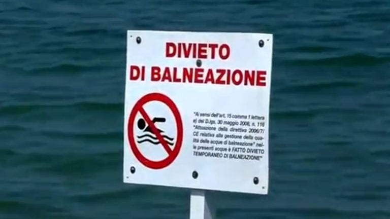 Divieto di balneazione e pesca a Marsala. Acqua contaminata