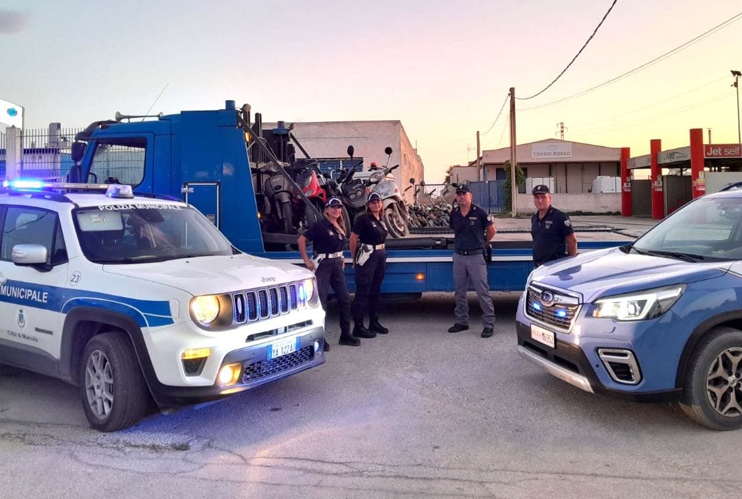 Sequestri, a Marsala, di ciclomotori senza targa. In uno c'era hashish