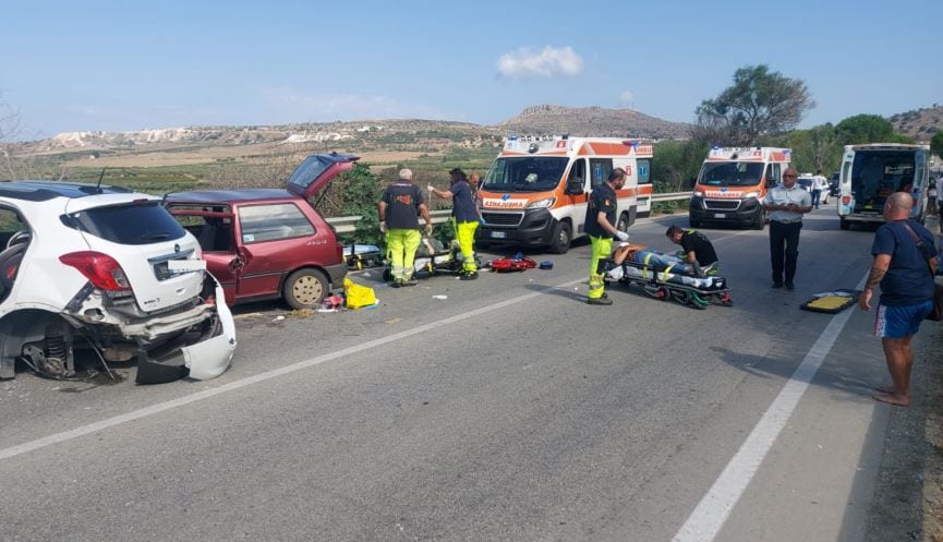 Altra vittima sulla ‘strada maledetta’ di Custonaci, scontro fra tre auto. Muore busetana
