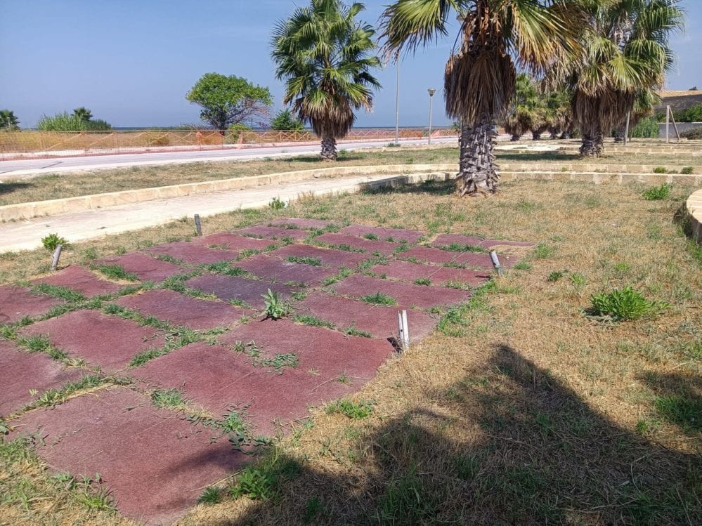 Rubano altalena, ladri in azione in contrada Sappusi a Marsala