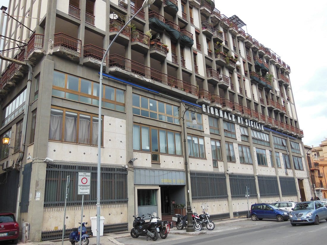 Imbrattati muri del Giornale di Sicilia a Palermo