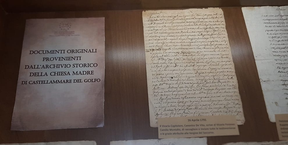 Lettura, a Castellammare, di testi notarili di grazie e miracoli. Rappresentazione a cura di 'Quantummàri'