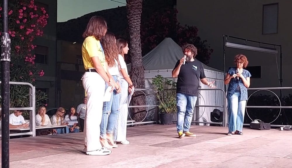 Scuola di volontariato al ‘Rosina Salvo’ di Trapani. Festival 'VMK Lab' con giovani di ‘Azione X’ (INTERVISTA)