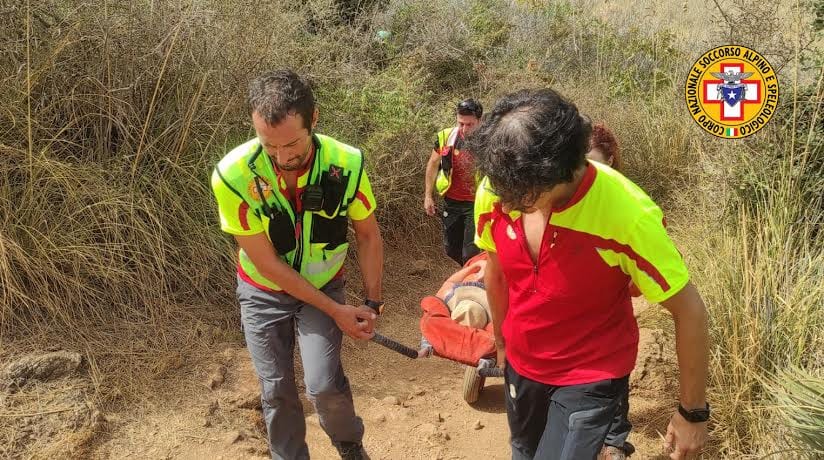 Altro soccorso di SASS e 118 allo Zingaro, brutta caduta per una turista marchigiana