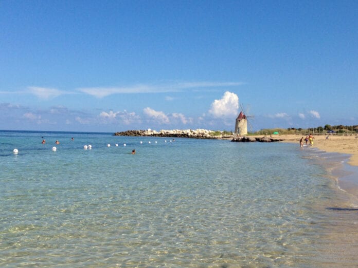 Sub muore durante immersione nel territorio di Erice, colpito da malore