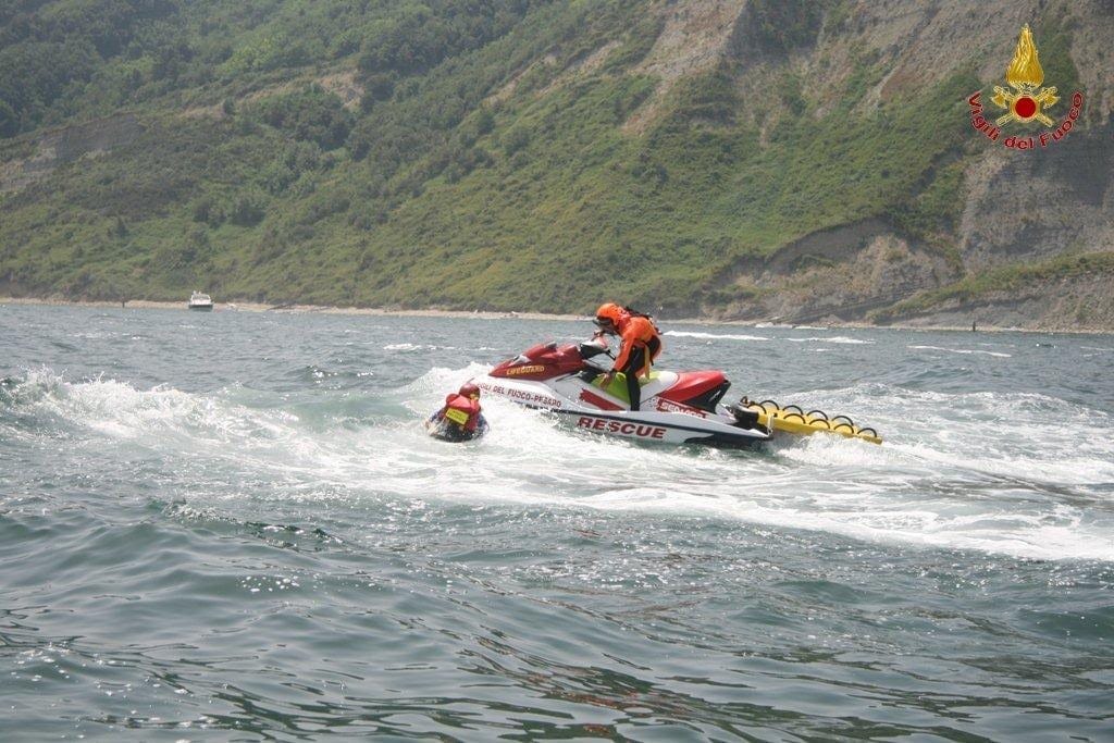 Squadra nautica dei VVF salva imbarcazioni a Trapani