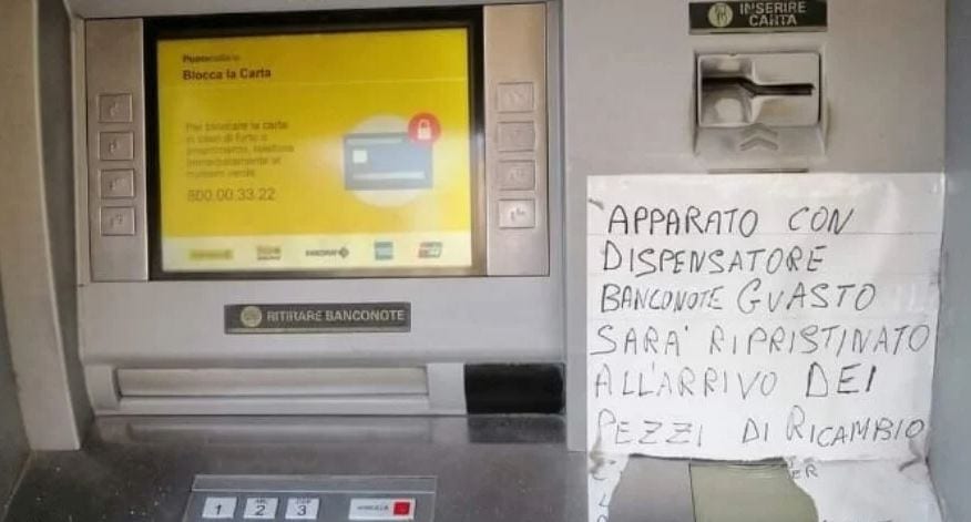 Sportello postamat fuori uso da cinque mesi. Calatafimesi infuriati e Poste Italiane li rassicura
