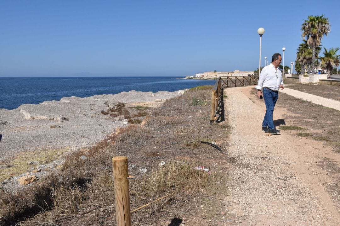Vandalismo a Marsala, distrutta staccionata su Lungomare Boeo, era stata riparata lo scorso giugno