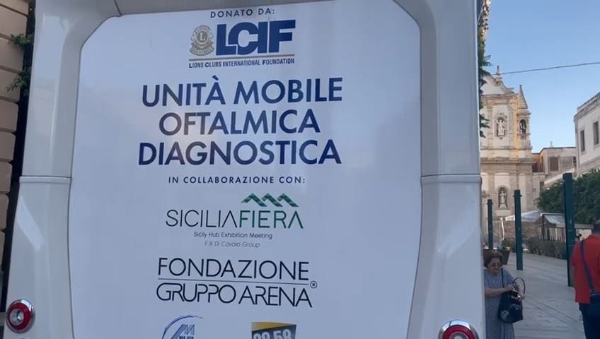 Prevenzione del glaucoma oculare. Camper del Lions ieri in piazza Ciullo ad Alcamo