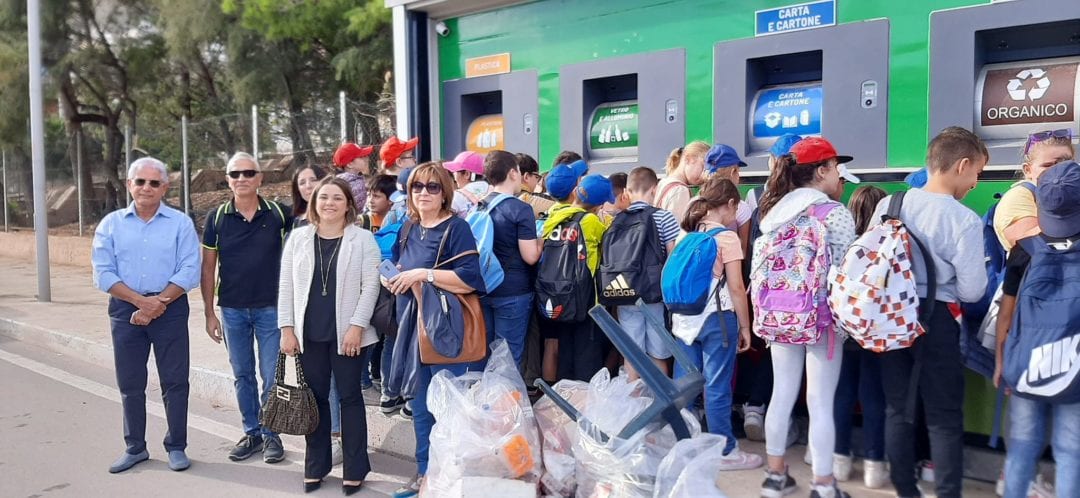 “Vivere il mare”, sensibilizzazione diretta a 150 alunni della scuola “G. Pitré” di Castellammare del Golfo