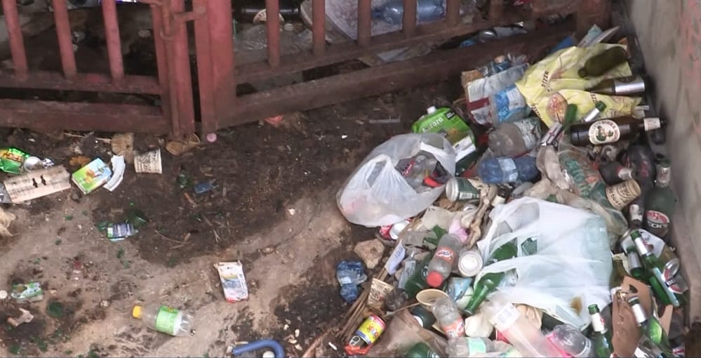 Parcheggio interrato di Alcamo sempre chiuso e devastato. Nessun progetto